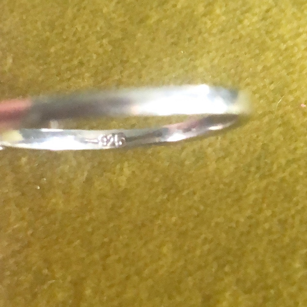 New 3 carat cubic zirconia solitaire. Cathedral basket setting, solid 925 - Picture 6 of 9